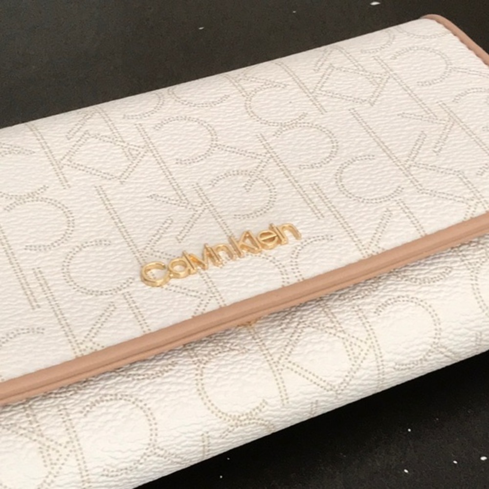 Calvin Klein Logo Wallet/Purse